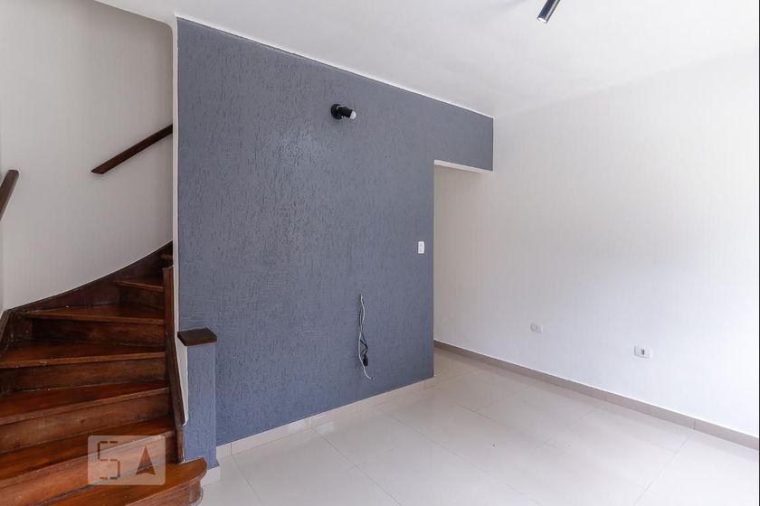 Foto 3 de Casa com 2 Quartos para alugar, 100m² em Perdizes, São Paulo