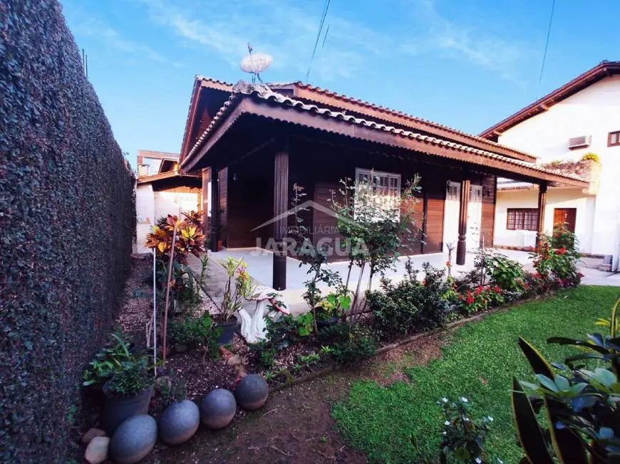 Foto 1 de Casa com 2 Quartos à venda, 80m² em Vila Baependi, Jaraguá do Sul