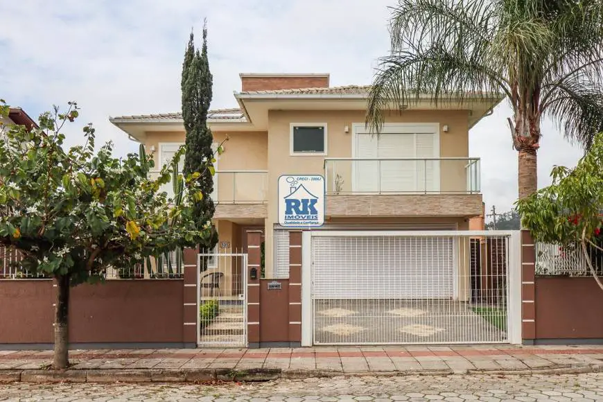 Foto 1 de Casa com 3 Quartos à venda, 271m² em Ingleses do Rio Vermelho, Florianópolis