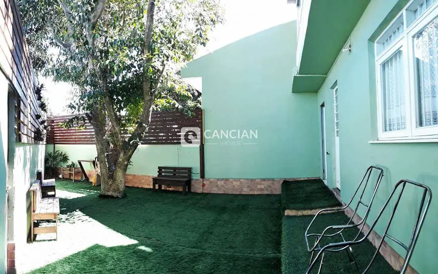 Foto 5 de Casa com 3 Quartos à venda, 152m² em São José, Santa Maria