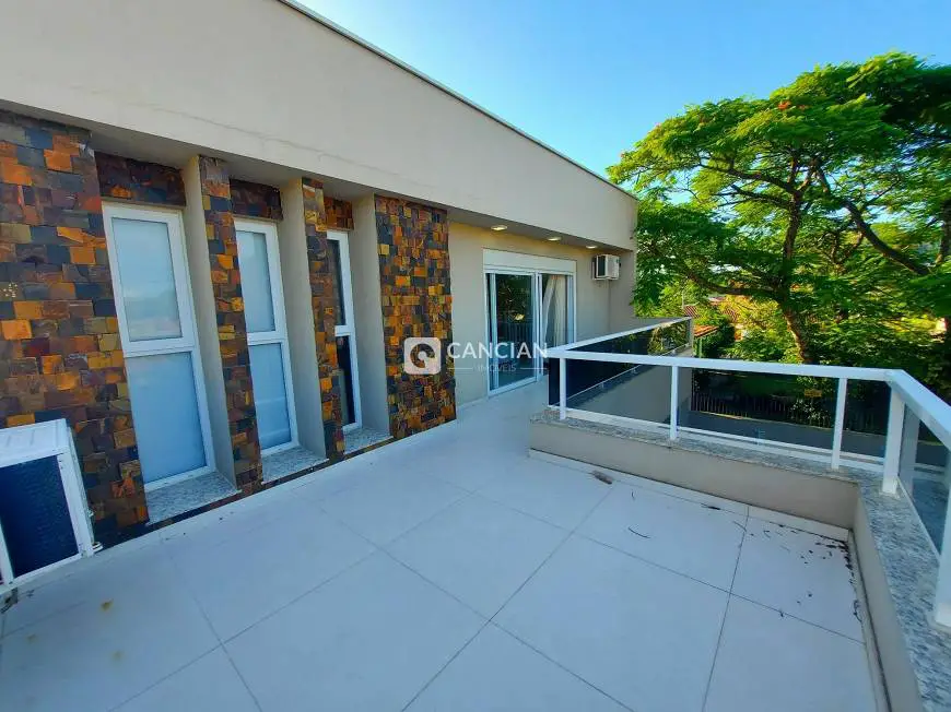 Foto 4 de Casa com 3 Quartos à venda, 270m² em São José, Santa Maria