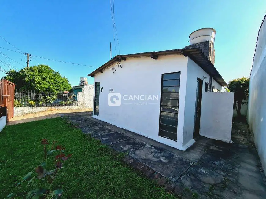 Foto 1 de Casa com 3 Quartos à venda, 40m² em Tancredo Neves, Santa Maria