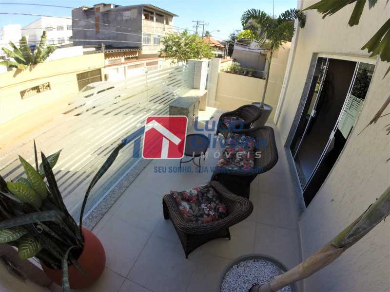 Foto 4 de Casa com 3 Quartos à venda, 180m² em Vista Alegre, Rio de Janeiro