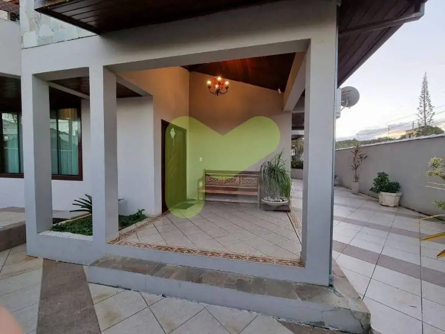 Foto 5 de Casa com 4 Quartos à venda, 302m² em Mirante da Lagoa, Macaé