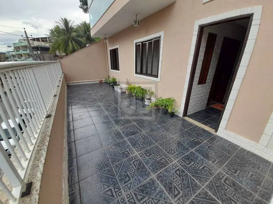 Foto 1 de Casa com 4 Quartos à venda, 390m² em Pitangueiras, Rio de Janeiro