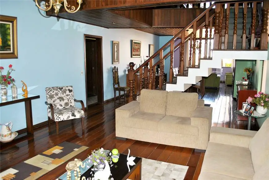 Foto 1 de Casa com 4 Quartos à venda, 356m² em Santa Rosa, Belo Horizonte