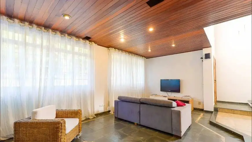 Foto 4 de Casa com 4 Quartos para alugar, 280m² em Vila Madalena, São Paulo