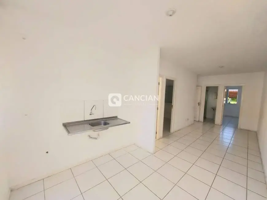 Foto 3 de Casa de Condomínio com 3 Quartos à venda, 51m² em Cerrito, Santa Maria