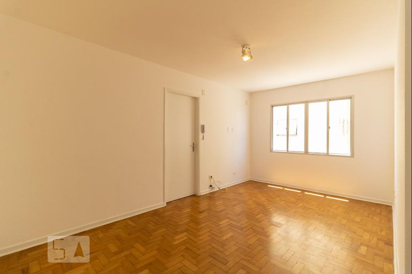 Foto 2 de Apartamento com 1 Quarto para alugar, 58m² em Cambuci, São Paulo