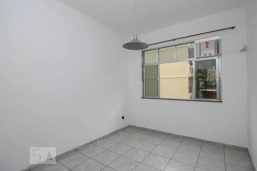 Foto 3 de Apartamento com 1 Quarto para alugar, 50m² em Humaitá, Rio de Janeiro