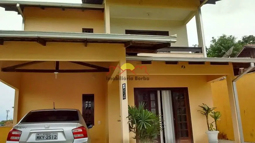 Foto 3 de Casa com 3 Quartos à venda, 200m² em Jarivatuba, Joinville