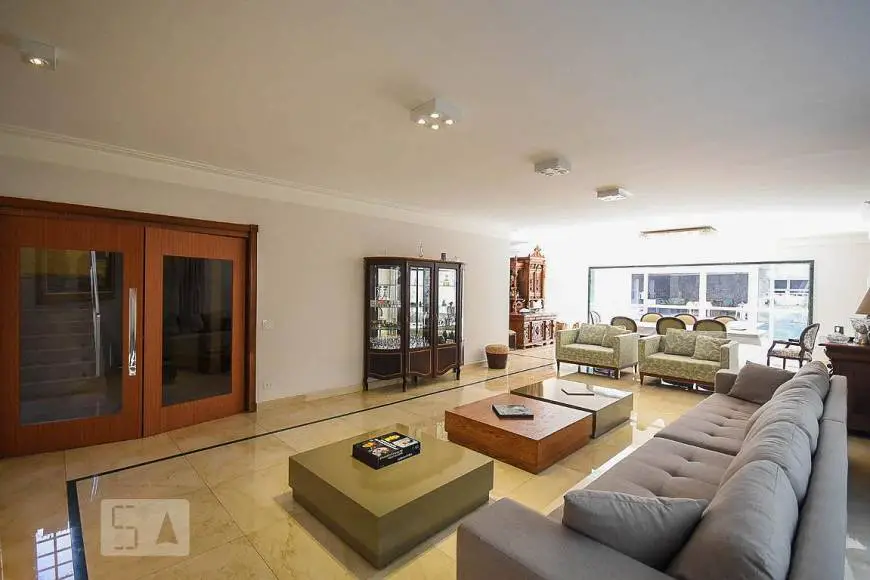 Foto 1 de Casa com 4 Quartos para alugar, 670m² em Jardim Guedala, São Paulo