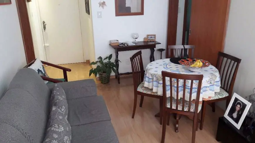 Foto 1 de Apartamento com 1 Quarto à venda, 42m² em Azenha, Porto Alegre