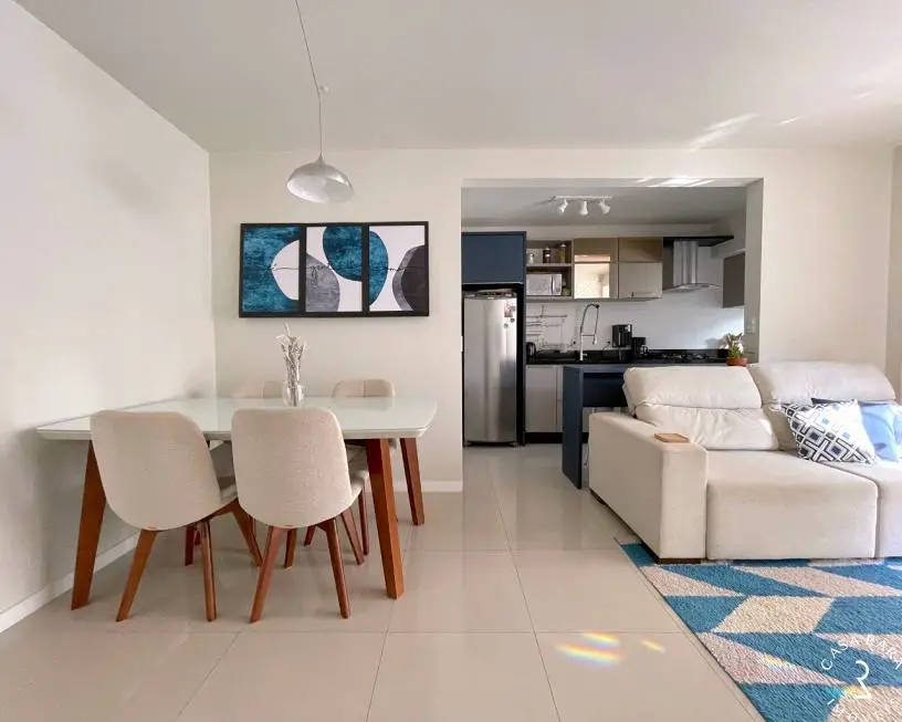 Foto 3 de Apartamento com 2 Quartos à venda, 68m² em Córrego Grande, Florianópolis