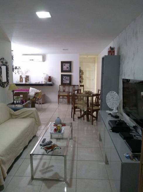 Foto 3 de Apartamento com 2 Quartos à venda, 98m² em Meireles, Fortaleza