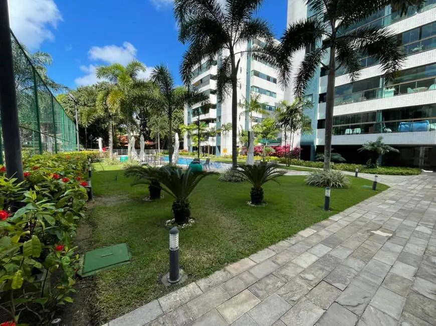 Foto 1 de Apartamento com 3 Quartos à venda, 135m² em Poço, Recife