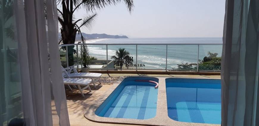 Foto 1 de Casa com 3 Quartos para alugar, 150m² em Praia dos Amores, Balneário Camboriú
