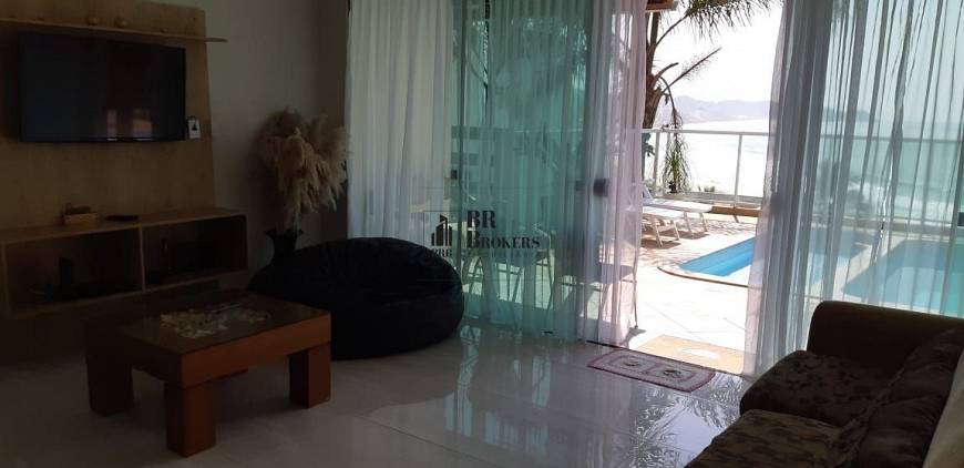 Foto 5 de Casa com 3 Quartos para alugar, 150m² em Praia dos Amores, Balneário Camboriú