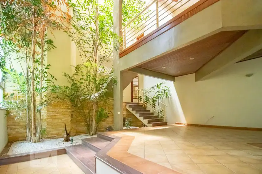 Foto 1 de Casa com 4 Quartos para alugar, 400m² em Residencial Jardins, São José do Rio Preto