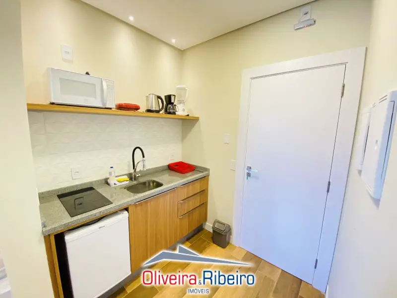 Foto 2 de Apartamento com 1 Quarto para alugar, 36m² em Barra da Lagoa, Florianópolis
