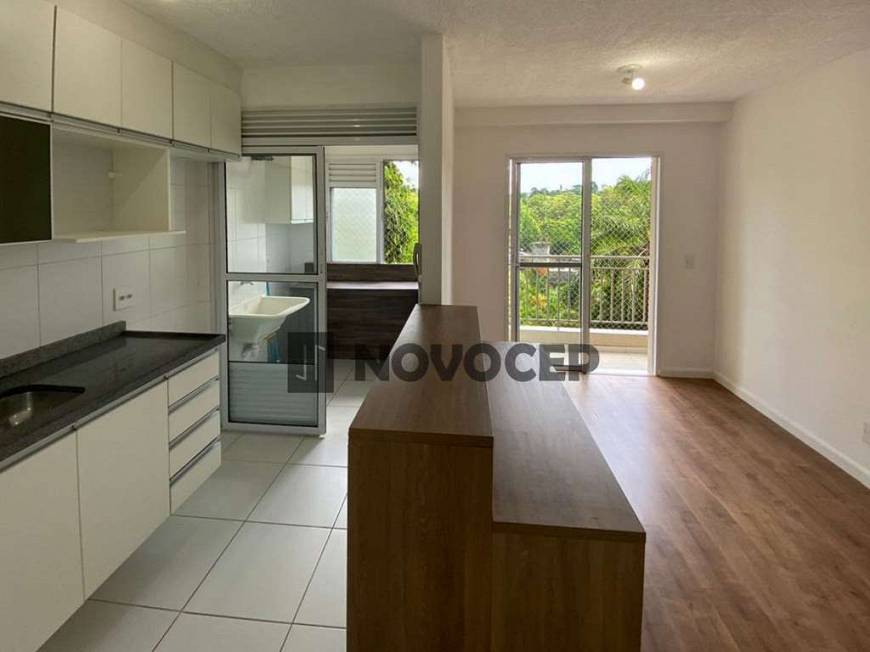 Foto 1 de Apartamento com 2 Quartos à venda, 46m² em Jardim Marilu, Carapicuíba