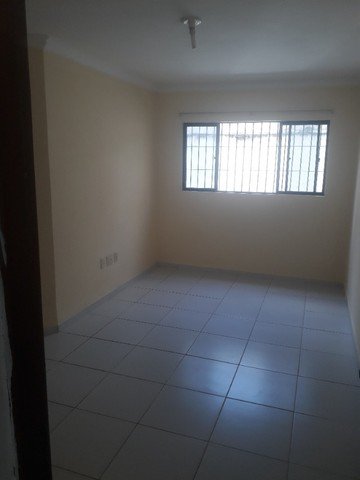 Foto 2 de Apartamento com 3 Quartos para alugar, 68m² em Água Fria, João Pessoa