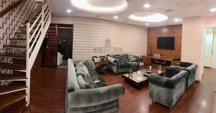 Foto 1 de Apartamento com 4 Quartos à venda, 196m² em Centro, São José dos Campos