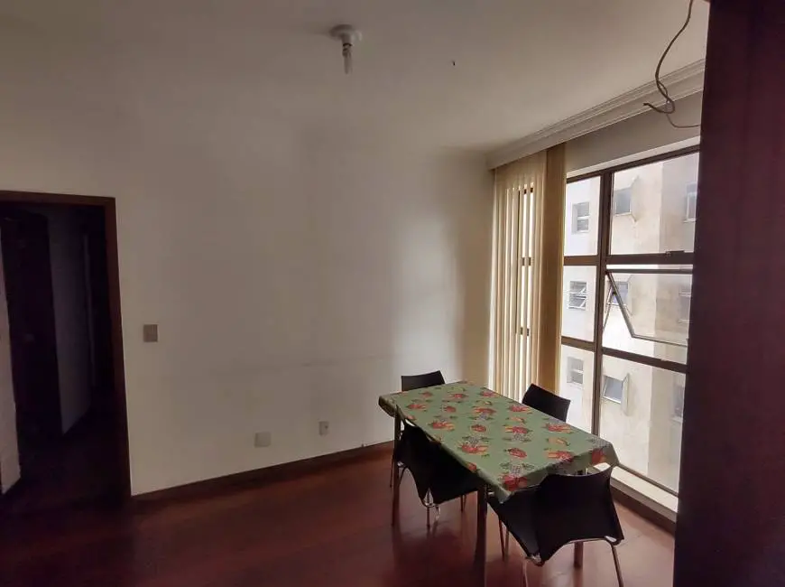 Foto 5 de Apartamento com 4 Quartos à venda, 170m² em Santo Antônio, Belo Horizonte