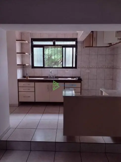 Foto 4 de Casa com 2 Quartos para venda ou aluguel, 180m² em Vila Zat, São Paulo