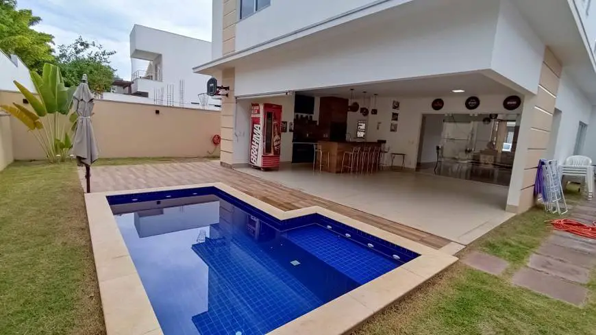 Foto 1 de Casa de Condomínio com 4 Quartos para alugar, 314m² em Jardim Itália, Cuiabá