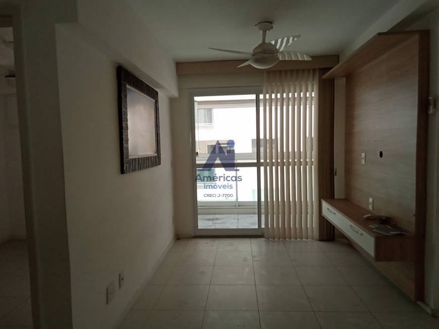 Foto 1 de Apartamento com 2 Quartos para venda ou aluguel, 60m² em Pechincha, Rio de Janeiro