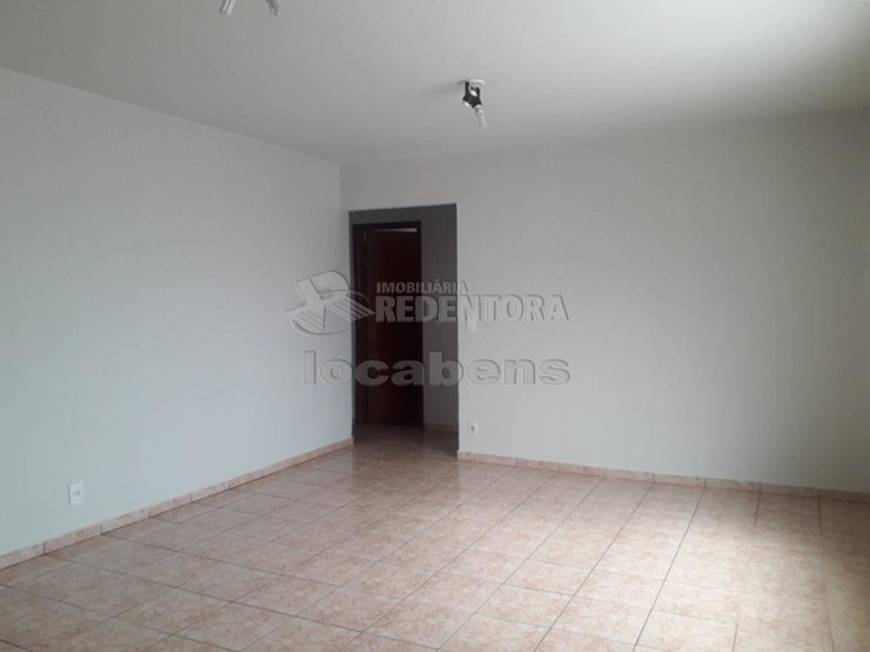 Foto 3 de Apartamento com 3 Quartos para alugar, 86m² em Vila Santa Candida, São José do Rio Preto