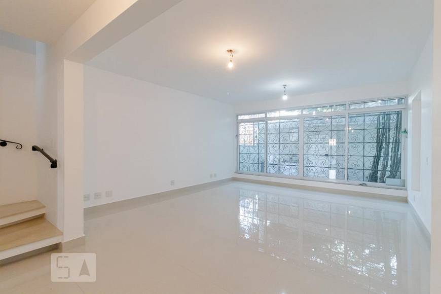 Foto 1 de Casa com 3 Quartos para alugar, 250m² em Cambuci, São Paulo