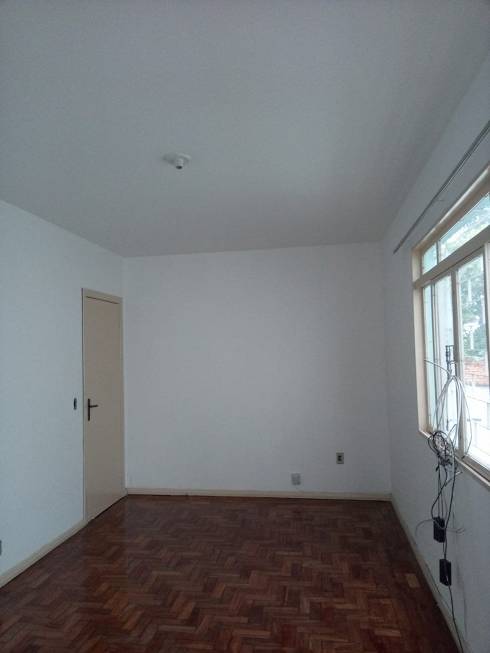 Foto 2 de Casa com 3 Quartos para alugar, 80m² em Glória, Porto Alegre