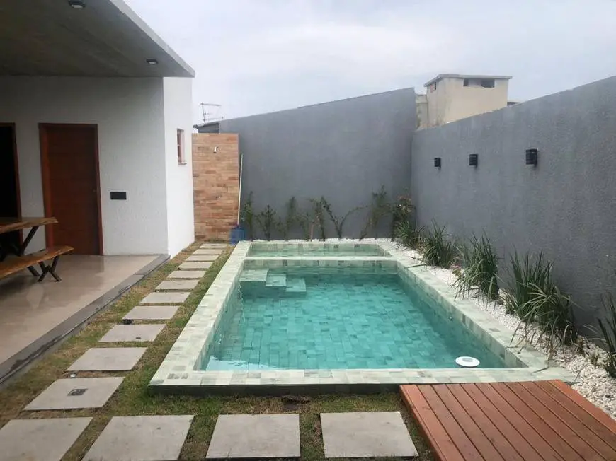Foto 1 de Casa com 3 Quartos para alugar, 165m² em Zona Rural, Capão da Canoa
