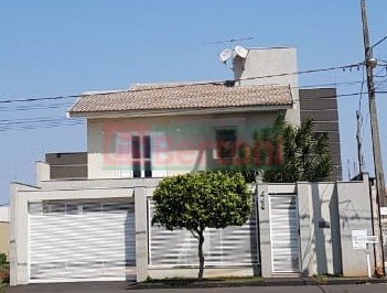 Foto 1 de Sobrado com 3 Quartos à venda, 300m² em Jardim Vale das Perobas, Arapongas
