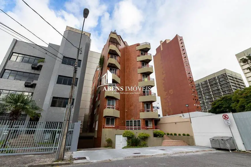 Foto 1 de Apartamento com 1 Quarto à venda, 38m² em Centro Cívico, Curitiba