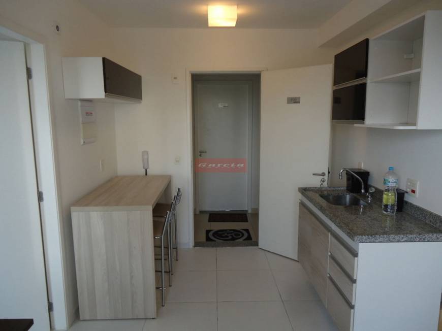 Foto 1 de Apartamento com 1 Quarto para alugar, 31m² em Santo Amaro, São Paulo