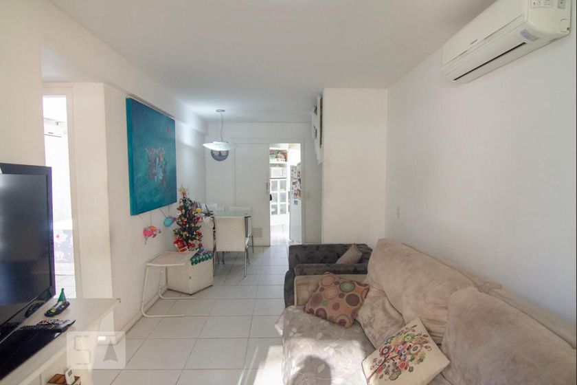 Foto 2 de Apartamento com 2 Quartos para alugar, 137m² em Humaitá, Rio de Janeiro