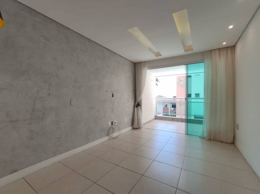 Foto 2 de Apartamento com 2 Quartos para alugar, 64m² em Meireles, Fortaleza