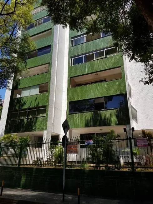 Foto 1 de Apartamento com 3 Quartos para alugar, 134m² em Boa Vista, Recife