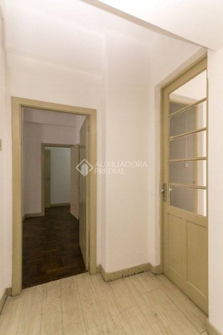 Foto 4 de Apartamento com 3 Quartos para alugar, 91m² em Centro Histórico, Porto Alegre