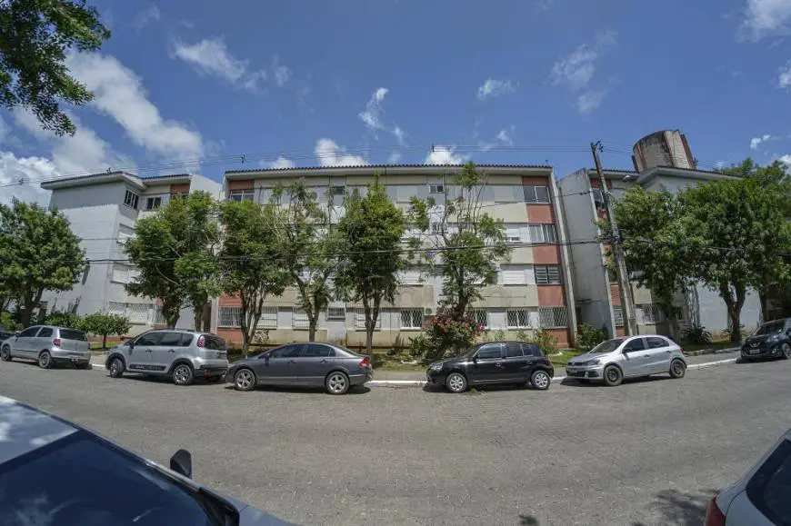 Foto 1 de Apartamento com 3 Quartos para alugar, 60m² em Fragata, Pelotas