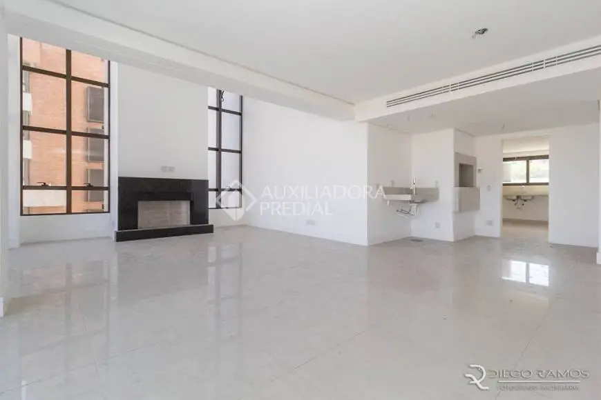 Foto 3 de Apartamento com 3 Quartos para alugar, 303m² em Petrópolis, Porto Alegre