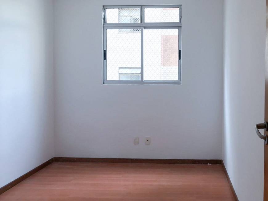 Foto 5 de Apartamento com 4 Quartos para alugar, 102m² em Buritis, Belo Horizonte