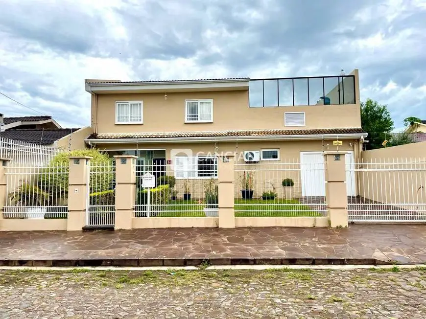 Foto 1 de Casa com 2 Quartos à venda, 421m² em Camobi, Santa Maria