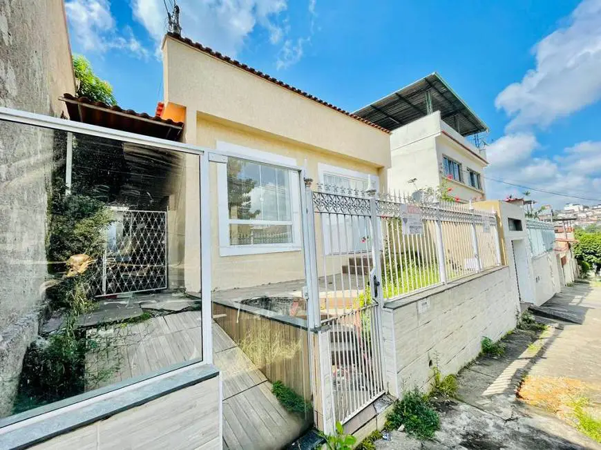 Foto 1 de Casa com 3 Quartos à venda, 105m² em Santa Luzia, Juiz de Fora