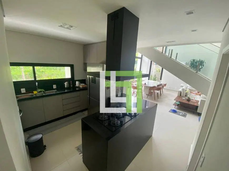Foto 2 de Casa de Condomínio com 3 Quartos para alugar, 296m² em Cidade Santos Dumont, Jundiaí