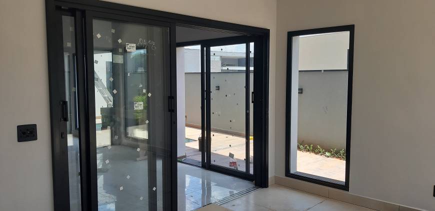 Foto 3 de Casa de Condomínio com 3 Quartos à venda, 210m² em Residencial Tambore, Bauru