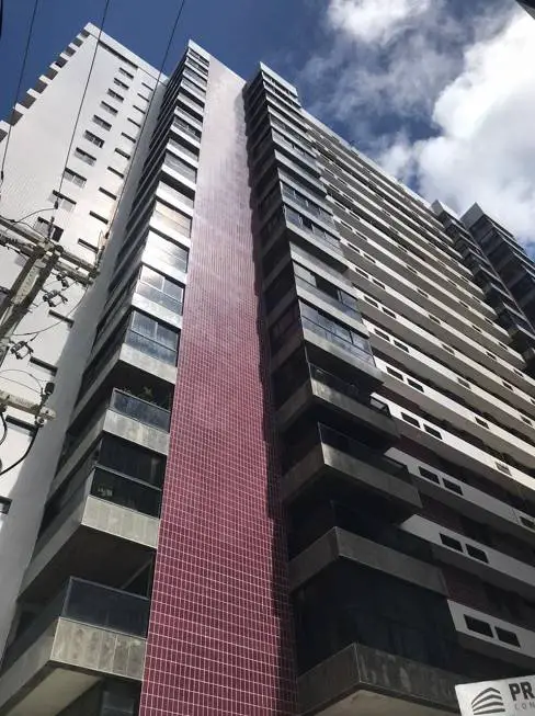 Foto 1 de Apartamento com 3 Quartos para alugar, 137m² em Boa Viagem, Recife
